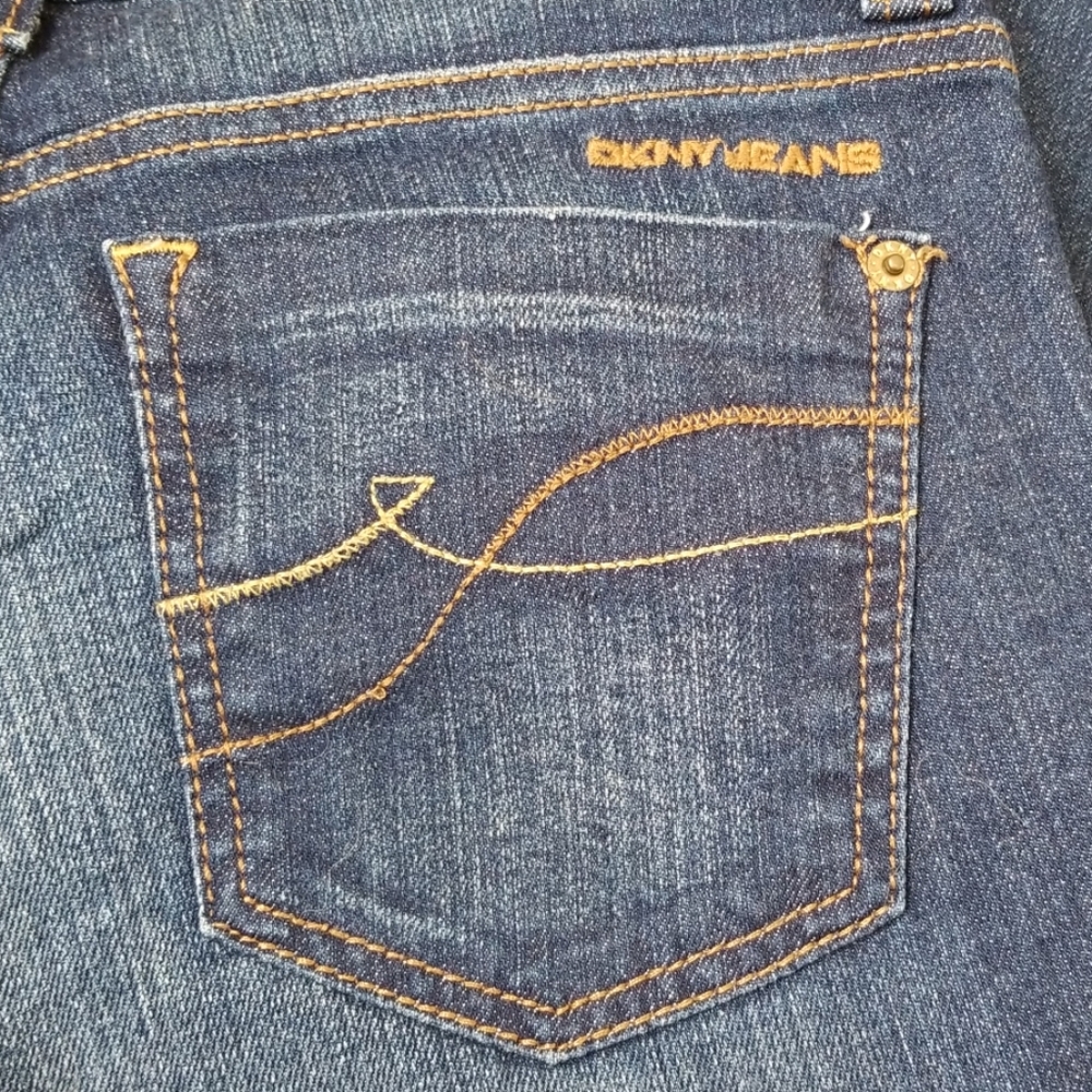 DKNY Soho jean with Flare leg -6R - Picture 8 of 8